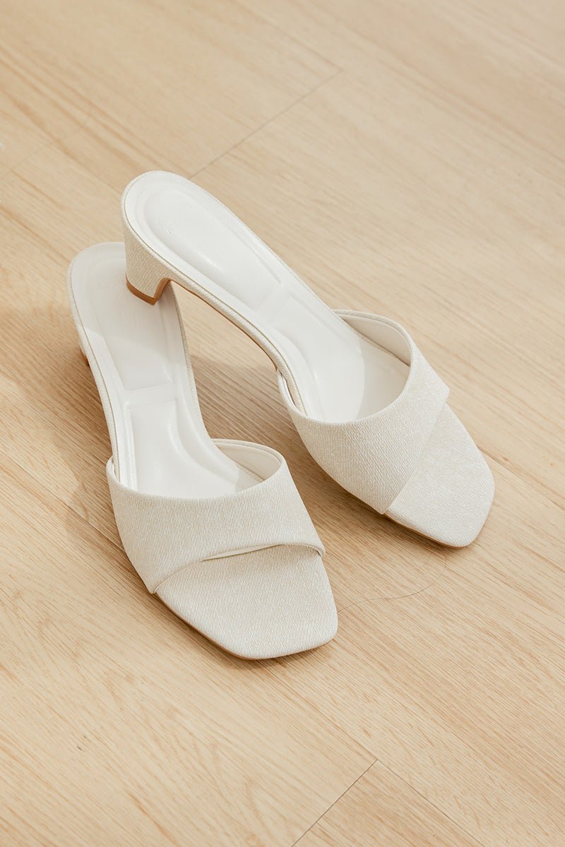 Low Slip On Heel Cream