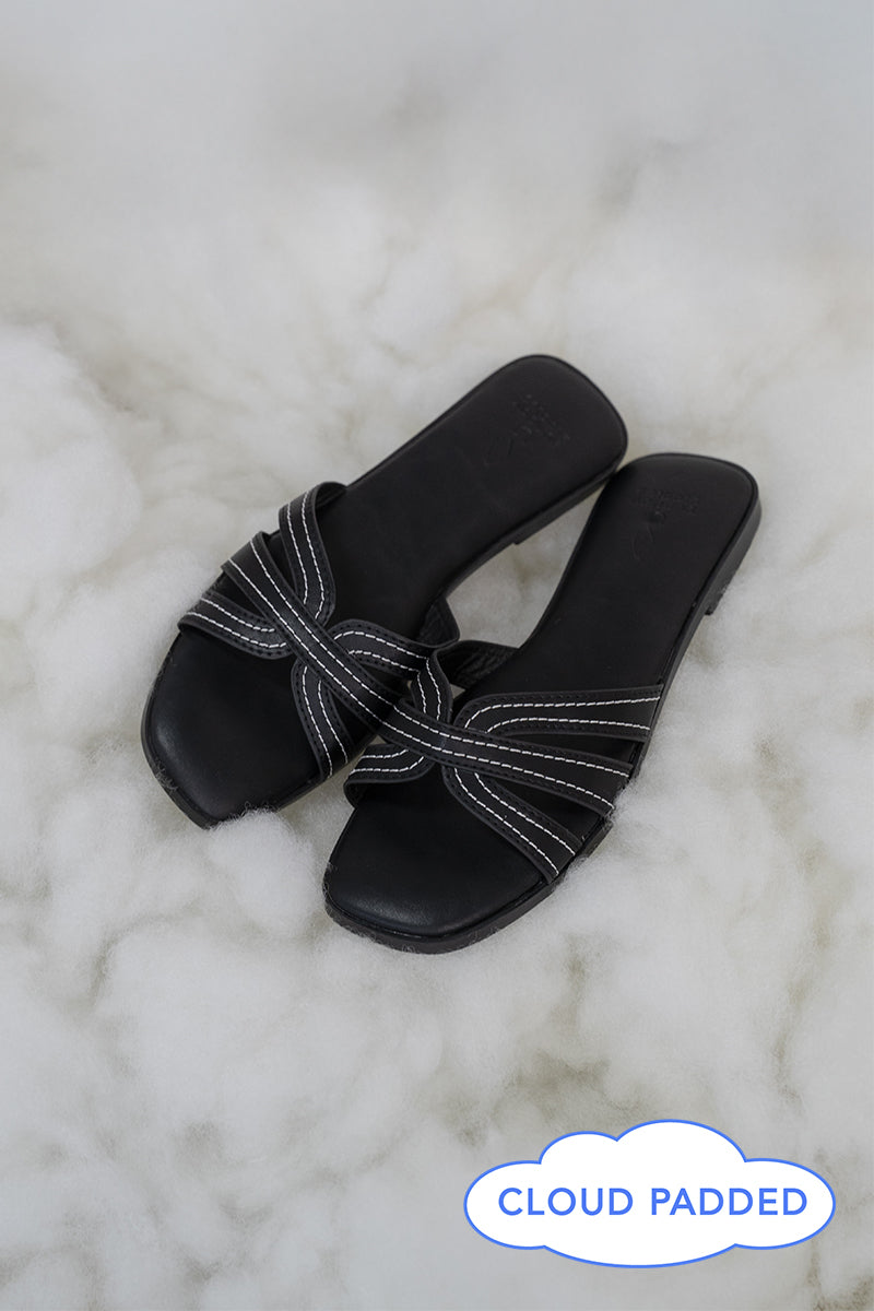 Leone Interlocking Cloud Sliders in Black – Sunday Staples