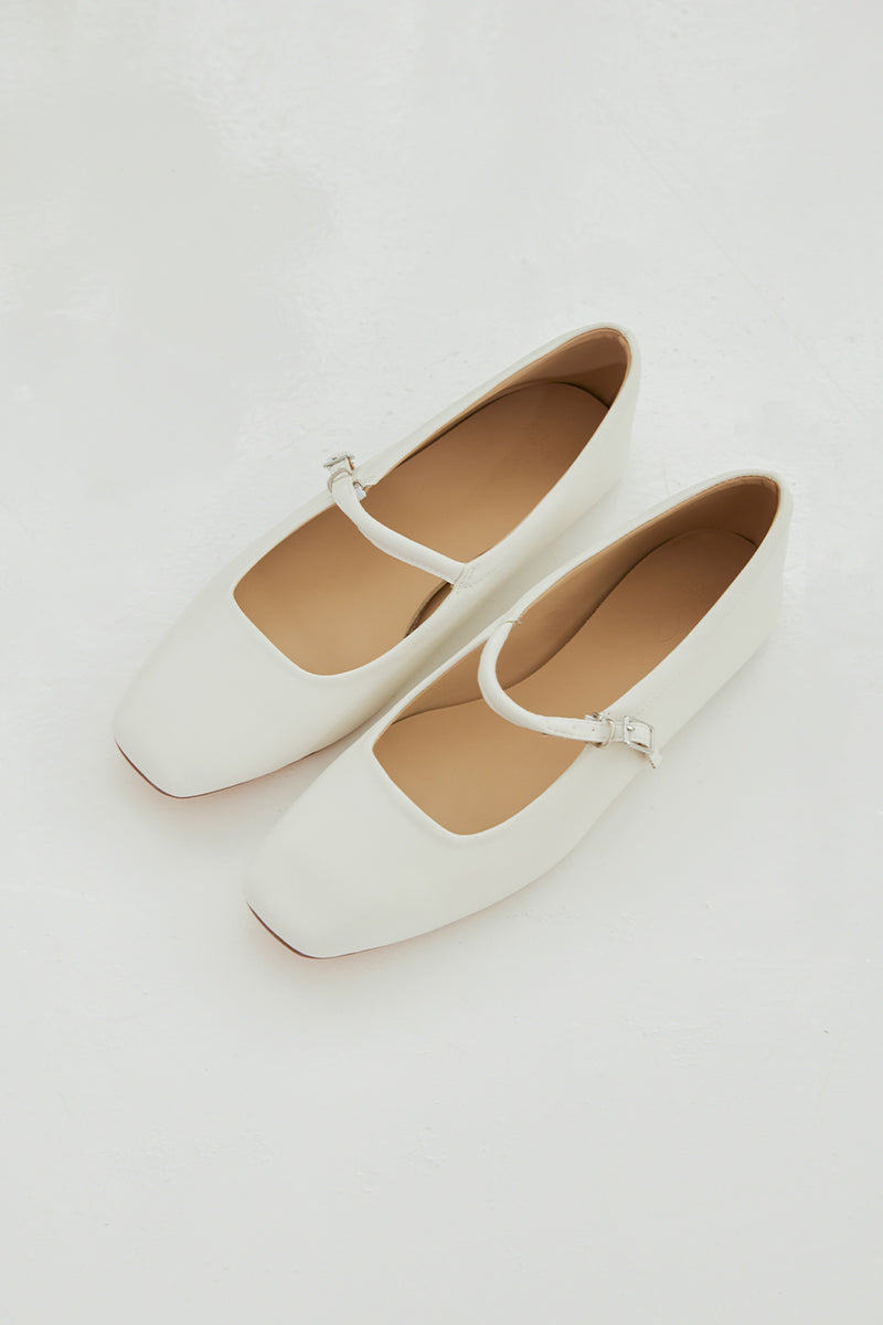 Adoria Maryjane Flats in Cream