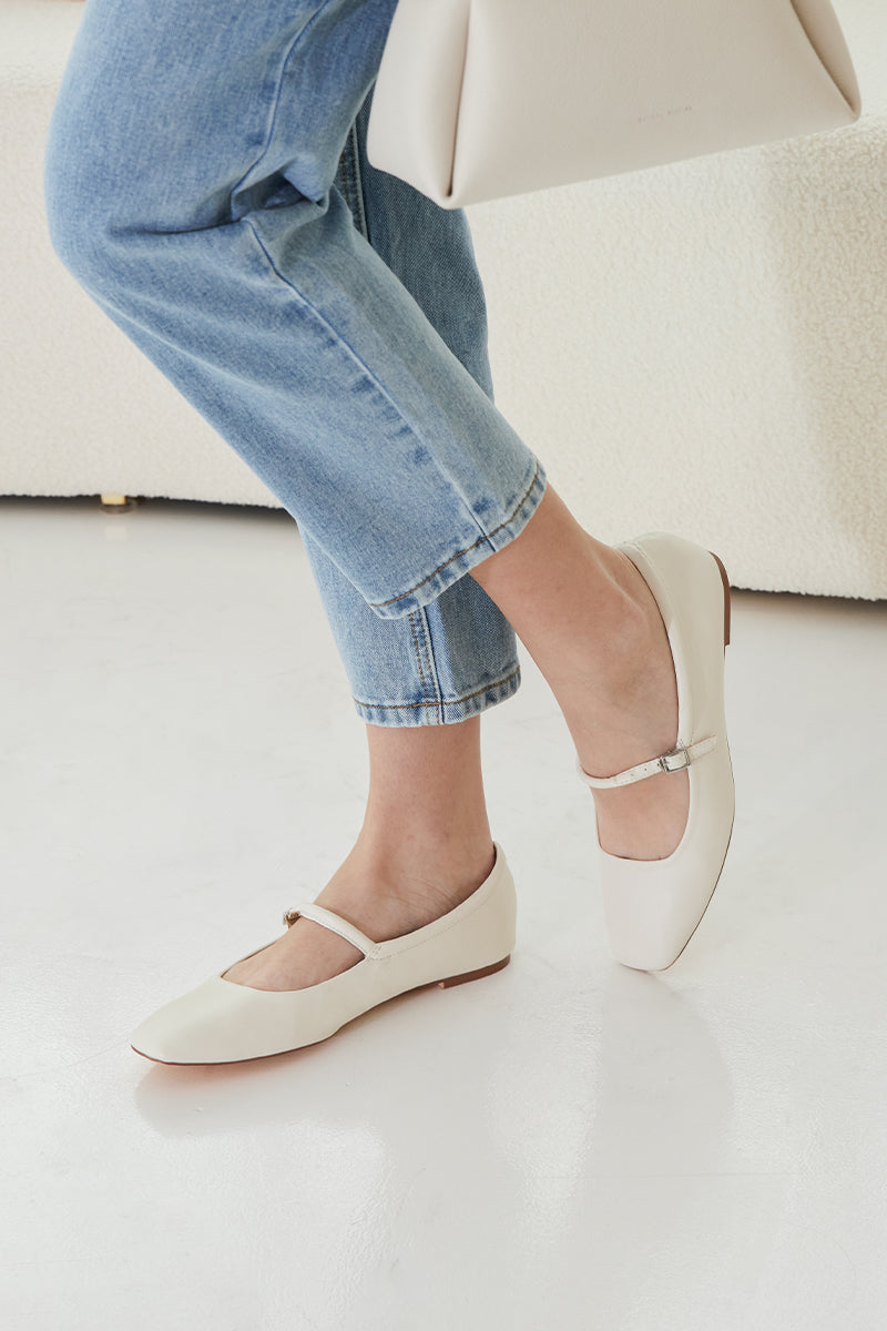 Adoria Maryjane Flats in Cream