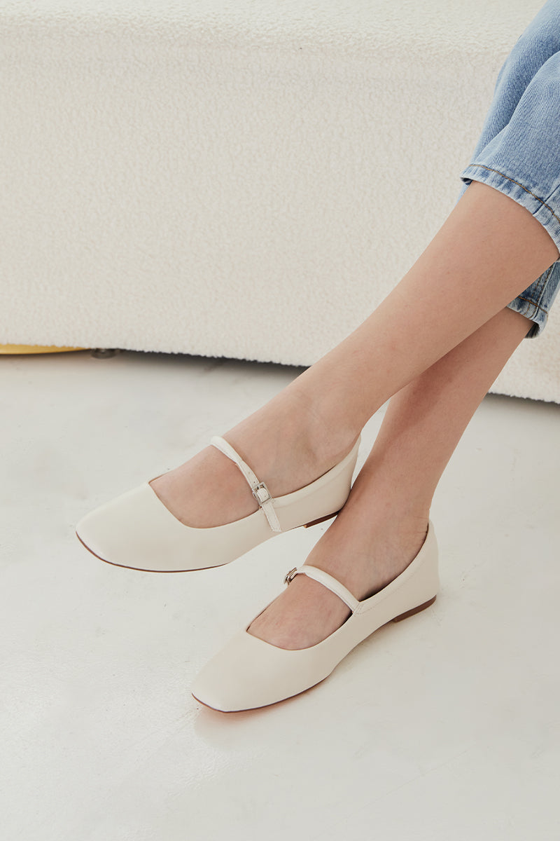 Adoria Maryjane Flats in Cream