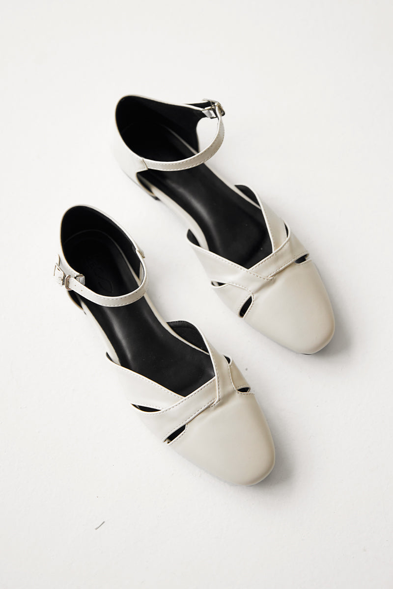 Aero Interlocking Flats in Chalk