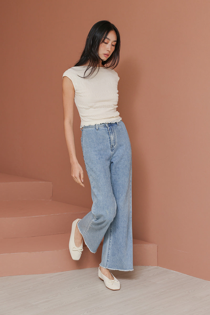 Balleta Cloud Flyknit Flats in Cream