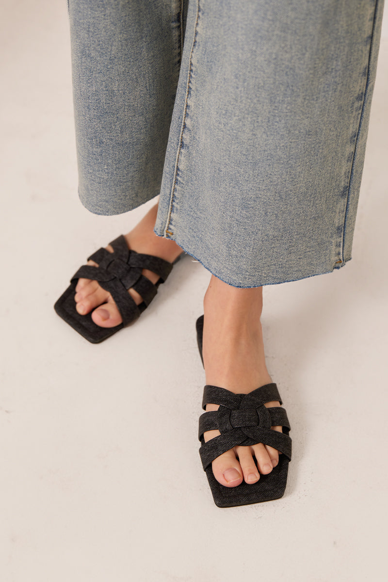 Billie Interlocking Sliders in Black Denim – Sunday Staples
