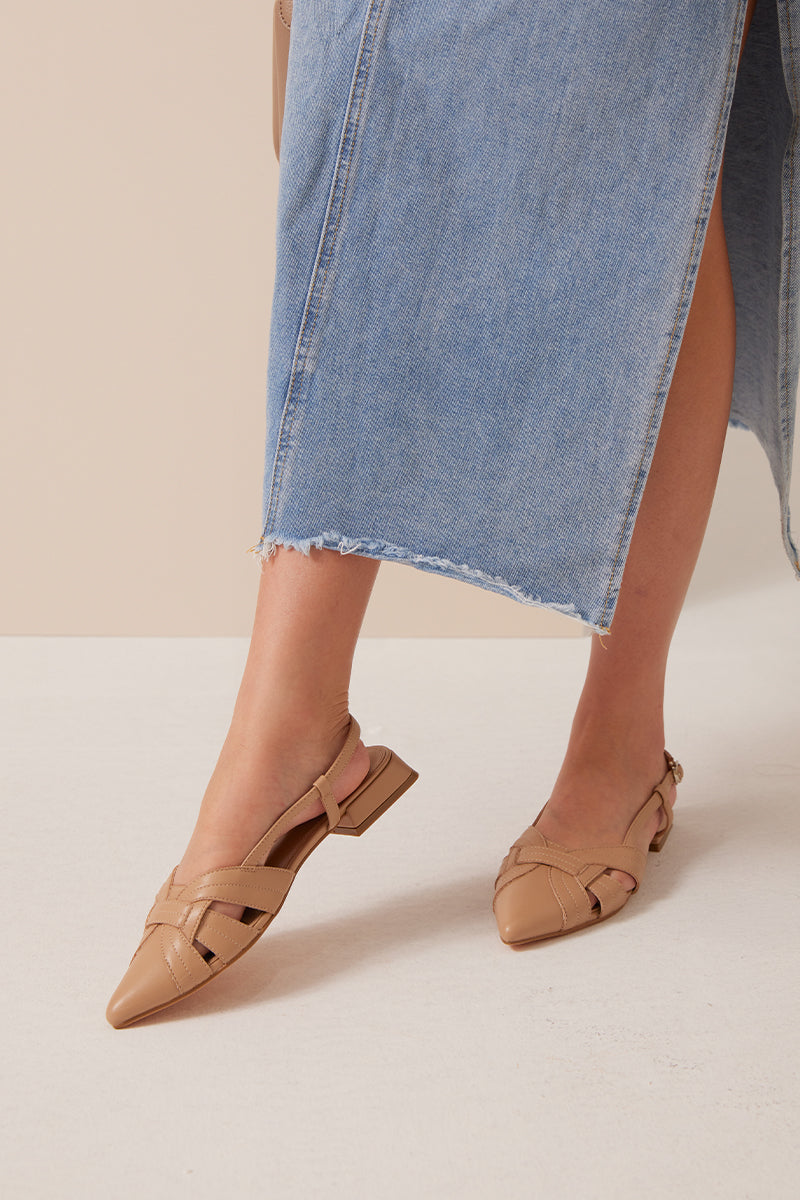 Bonnie Interlocking Flats in Nude