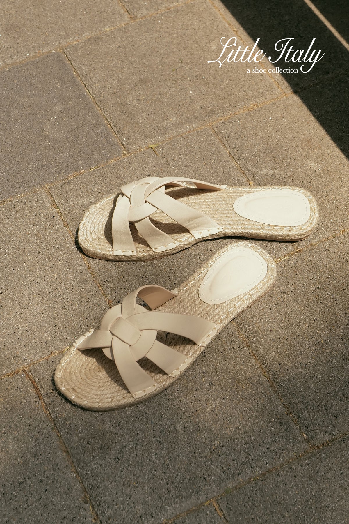 Bora Interlocking Espadrilles Sliders in Cream