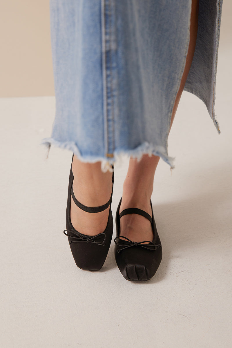 Charlotte Ballet Satin Flats in Black