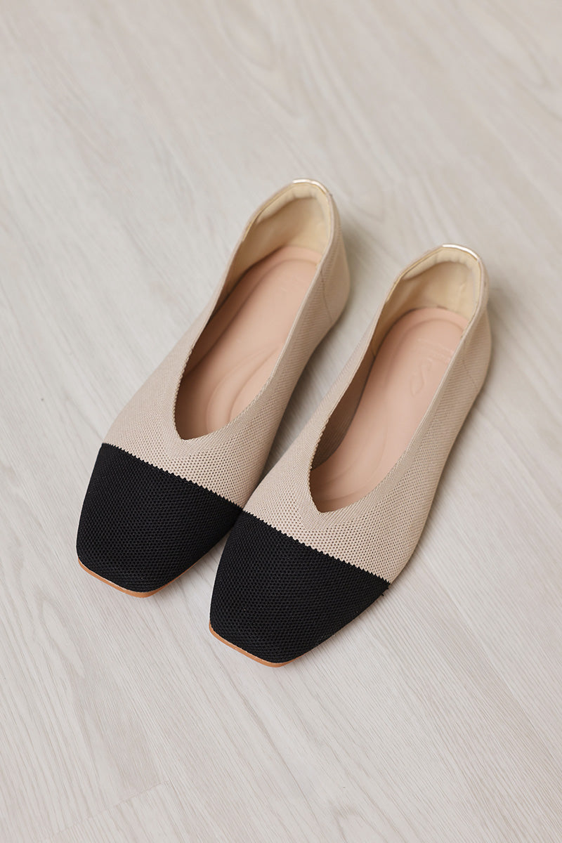 Coco Cloud Flyknit Flats in Nude