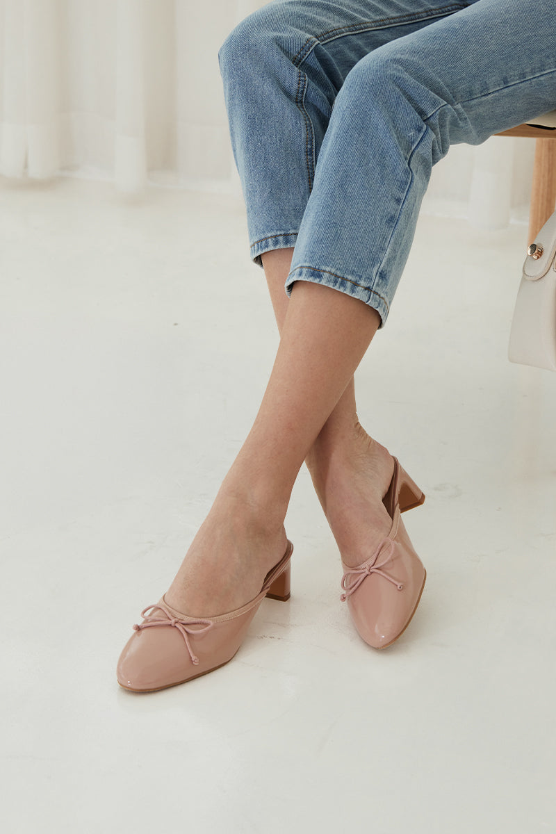 Colette Ballet Slip-on Mules in Ballet Pink