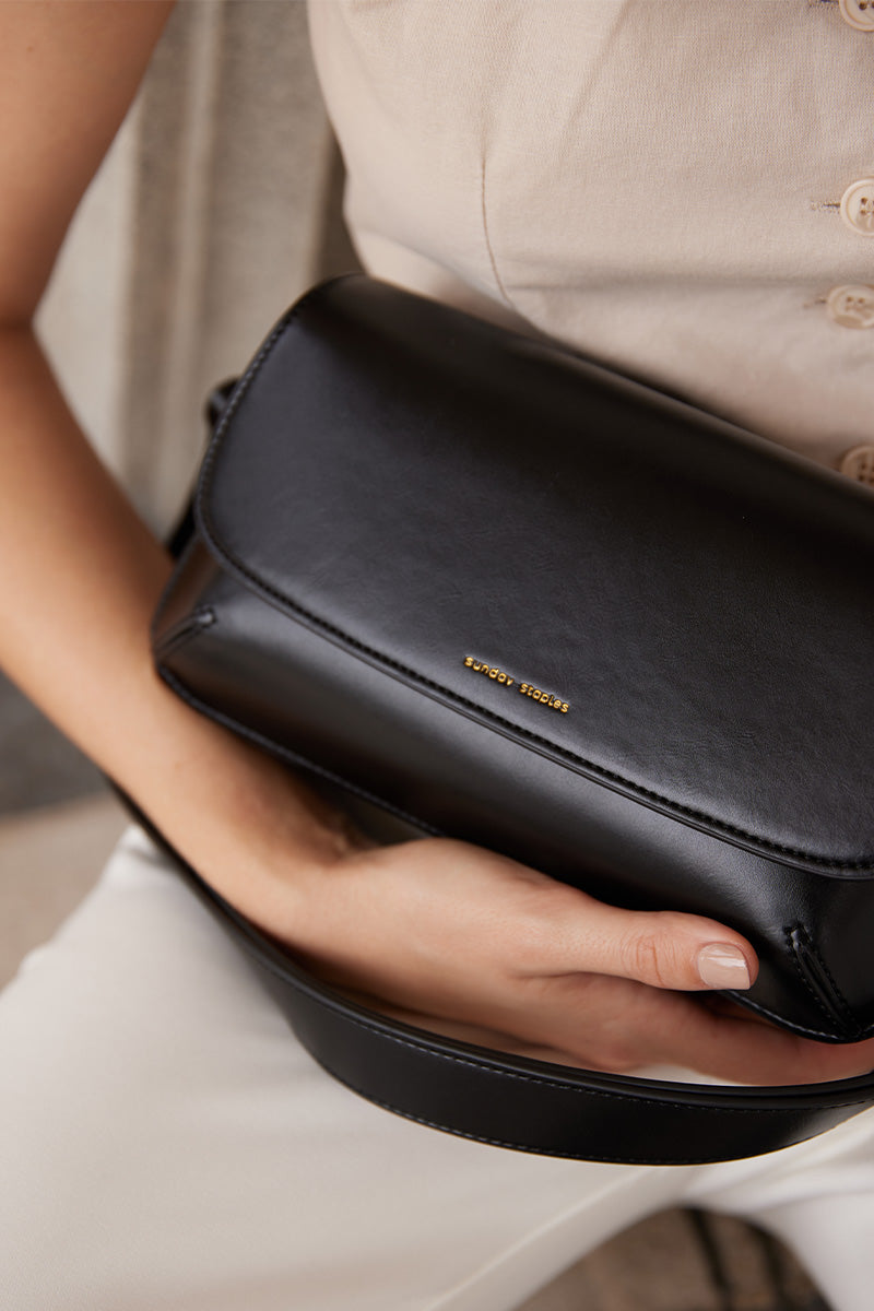 Gallery Box Bag in Black Sunday Staples