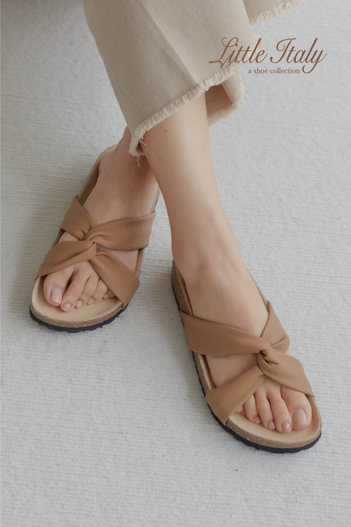 Genoa Twist Chunky Sliders in Tan