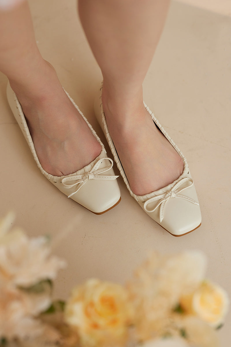 Harper Whipstitch Ballet Flats in Cream