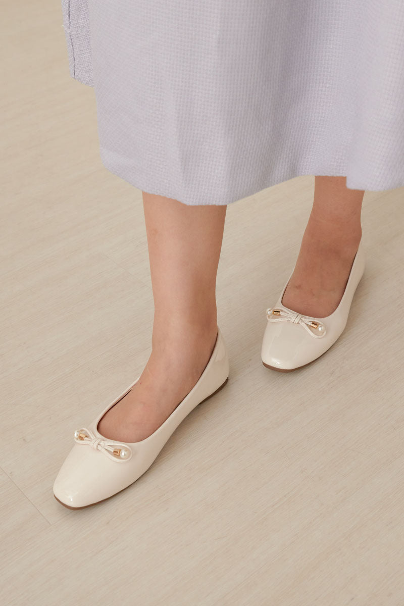 Jemima Pearl Ballet Flats in Cream