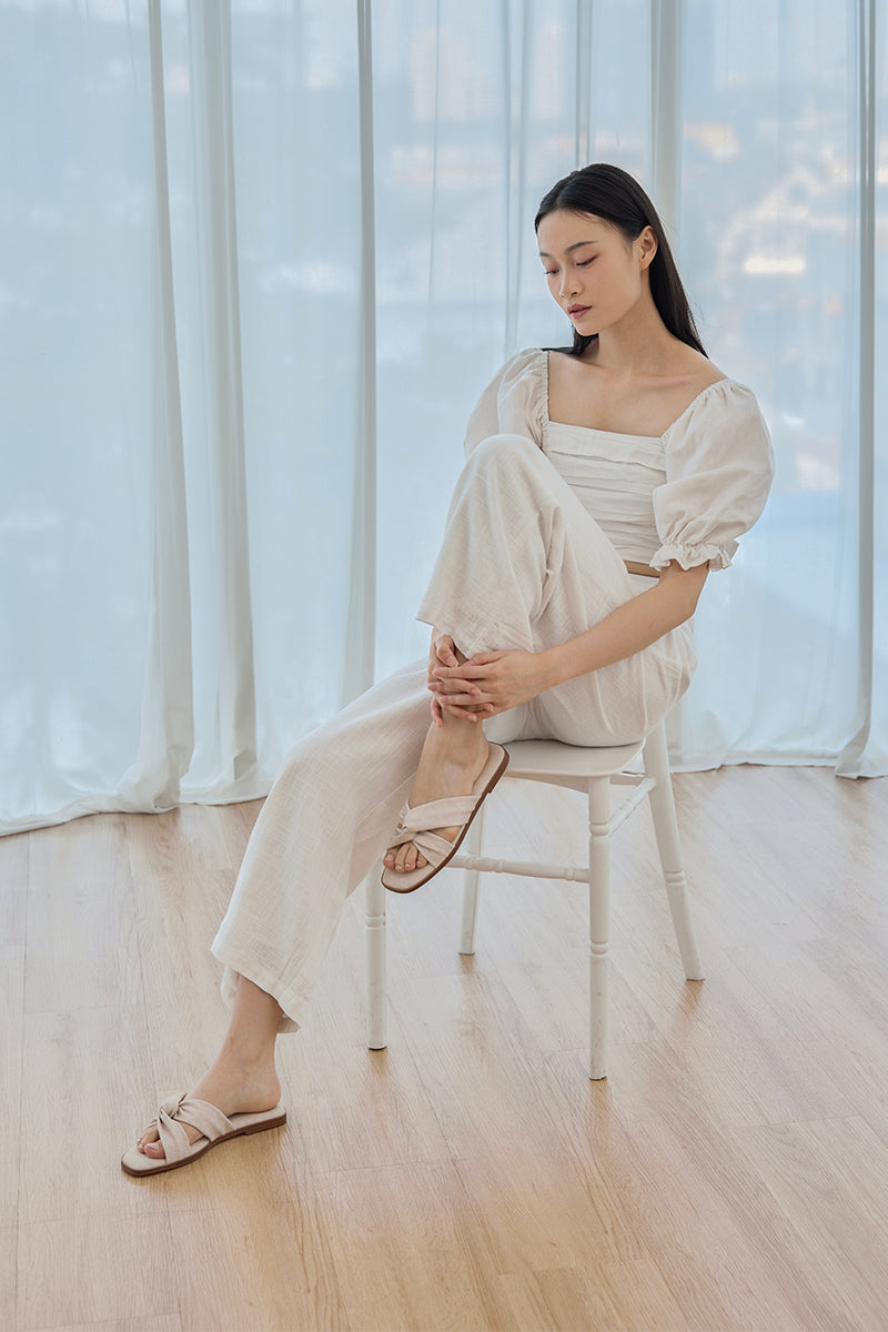 Jessa Cloud Sliders in Waterproof Linen