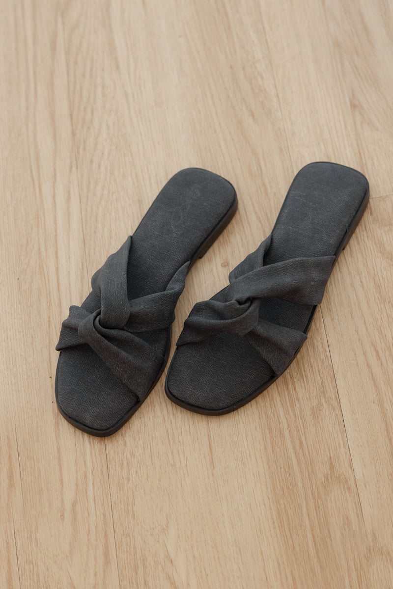 Jessa Cloud Sliders in Black Waterproof Linen