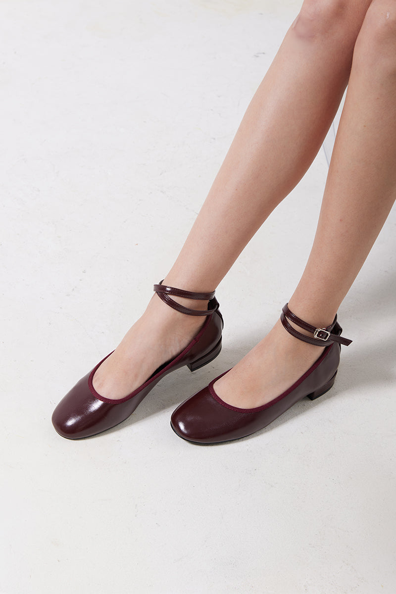 Lilou Removable Strap Flats in Maroon Sunday Staples