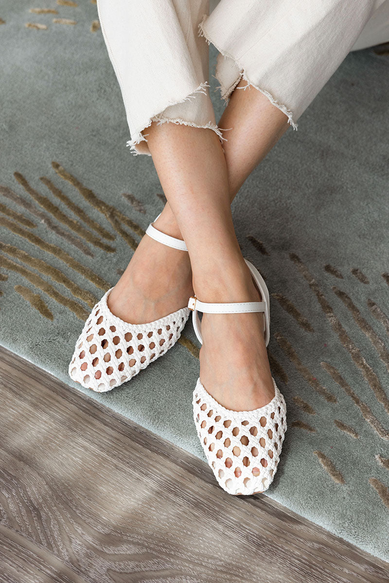 Linnea Hand-weaved Flats in White