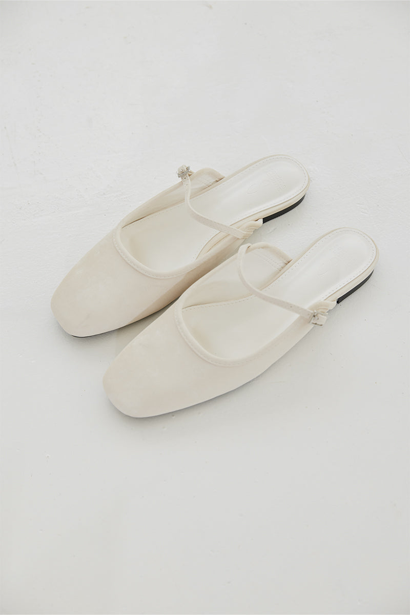 Liora Slip-on Mules in Cream Waterproof Satin