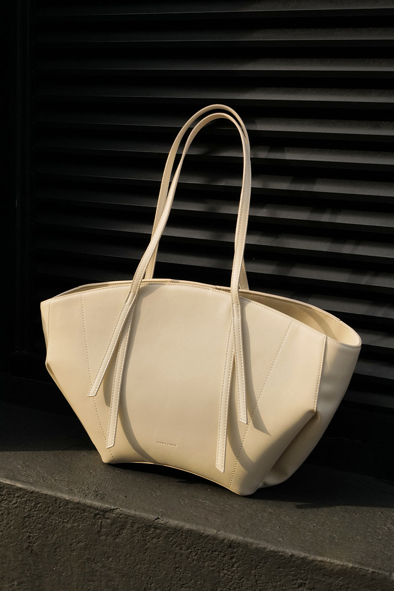 London Tote Bag in Cream