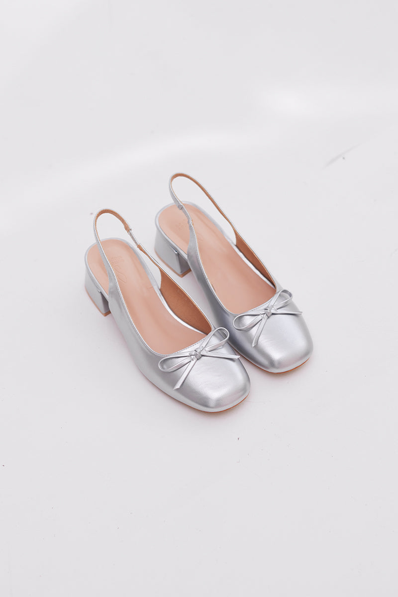 Lumi Ballet Slingback Heels in Silver