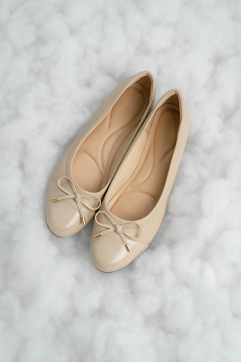 Megumi Ballet Cloud Flats in Nude