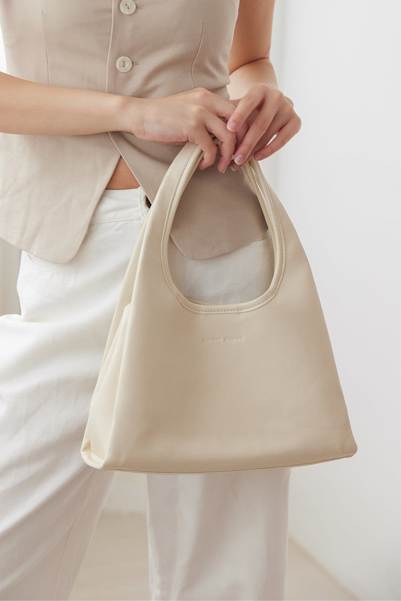 Fuji Small Hobo Bag in Pearl