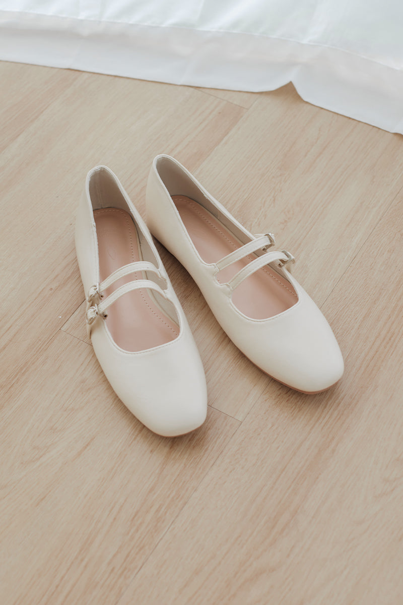 Minji Interchangeable Maryjane Flats in Cream