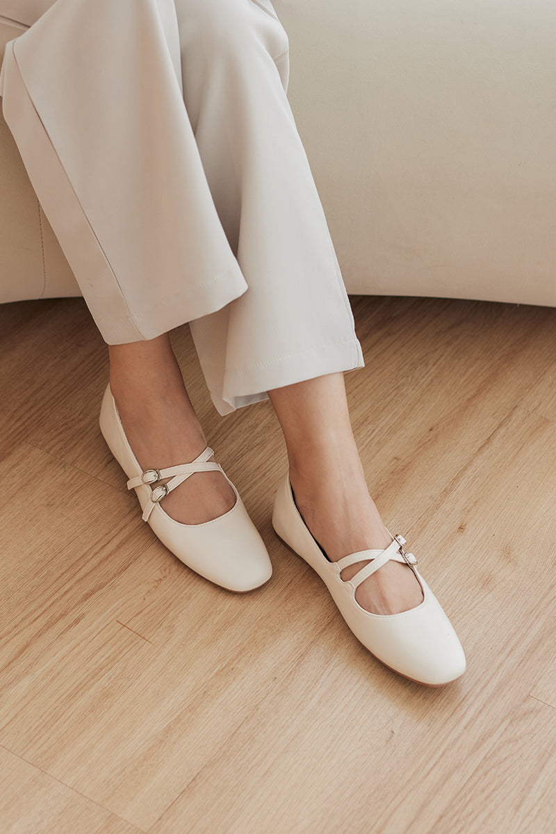 Minji Interchangeable Maryjane Flats in Cream