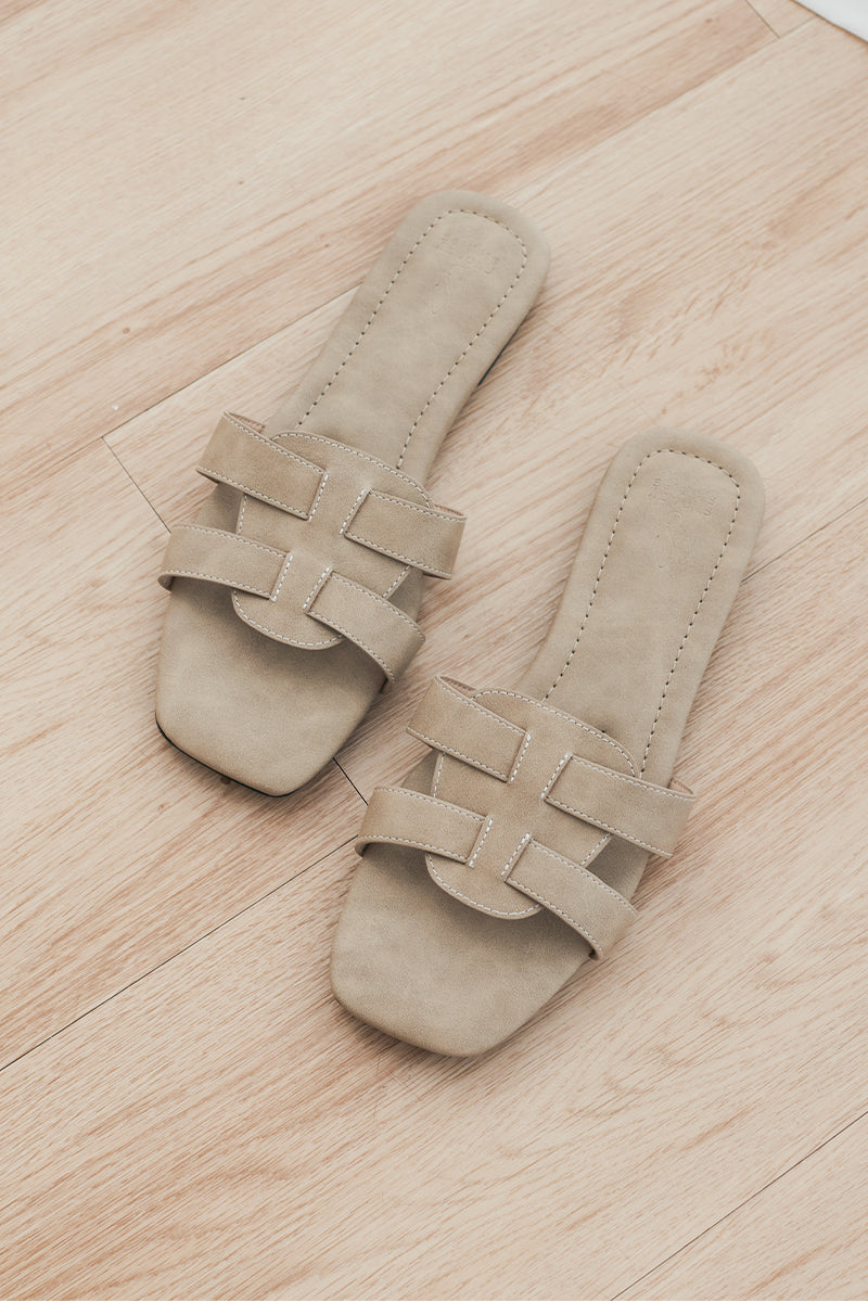 Naoko Interlocking Sliders in Taupe