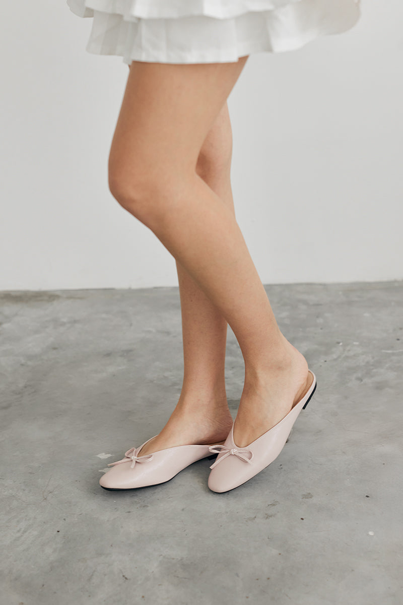 Nyssa Ballet Mules in Lilac