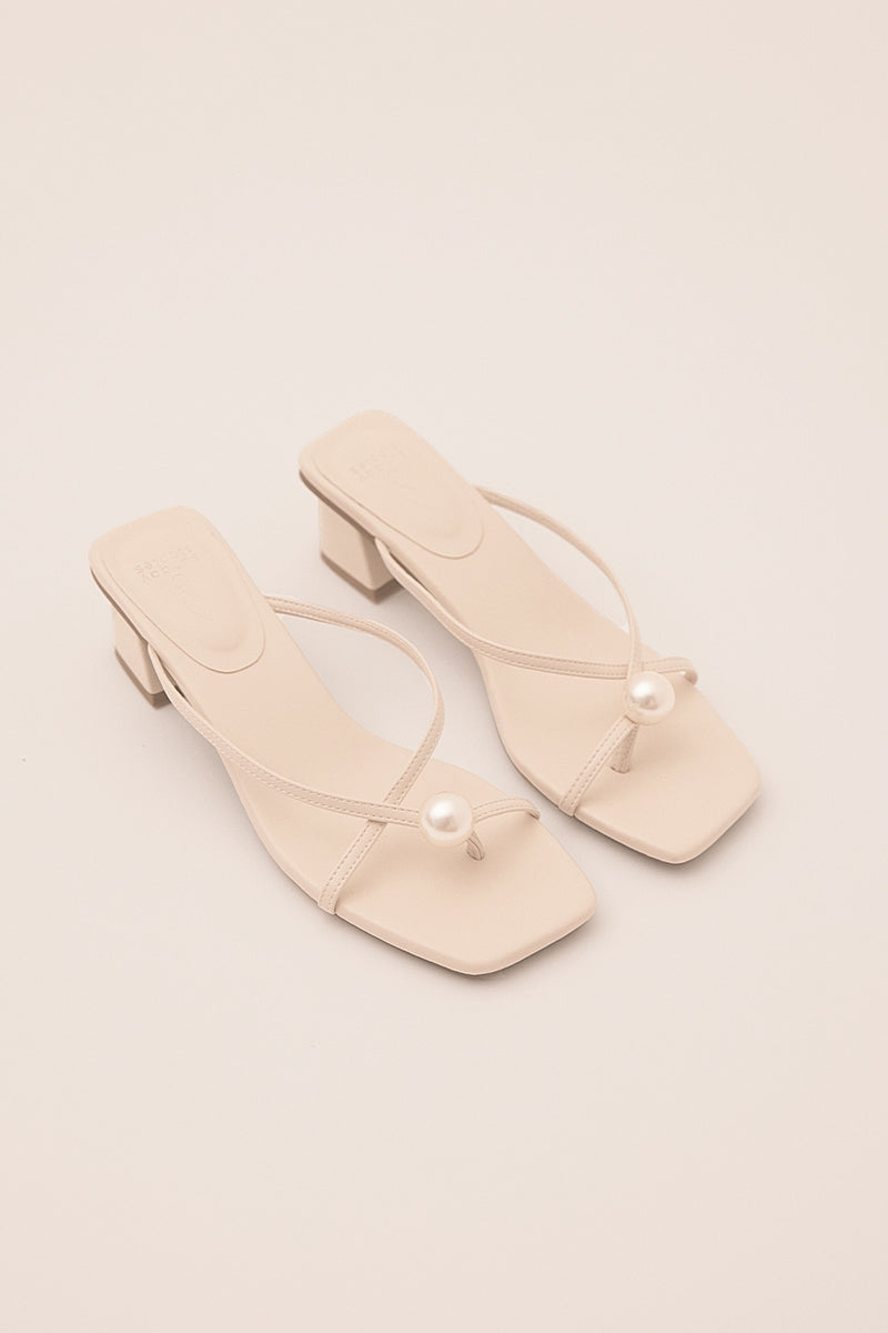 Oceane Strappy Pearl Heels in Cream