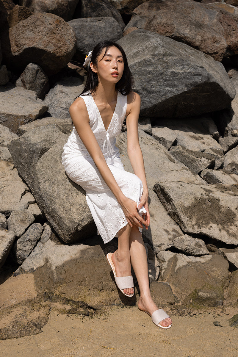 Olivian Strap-over Sliders in Waterproof Linen