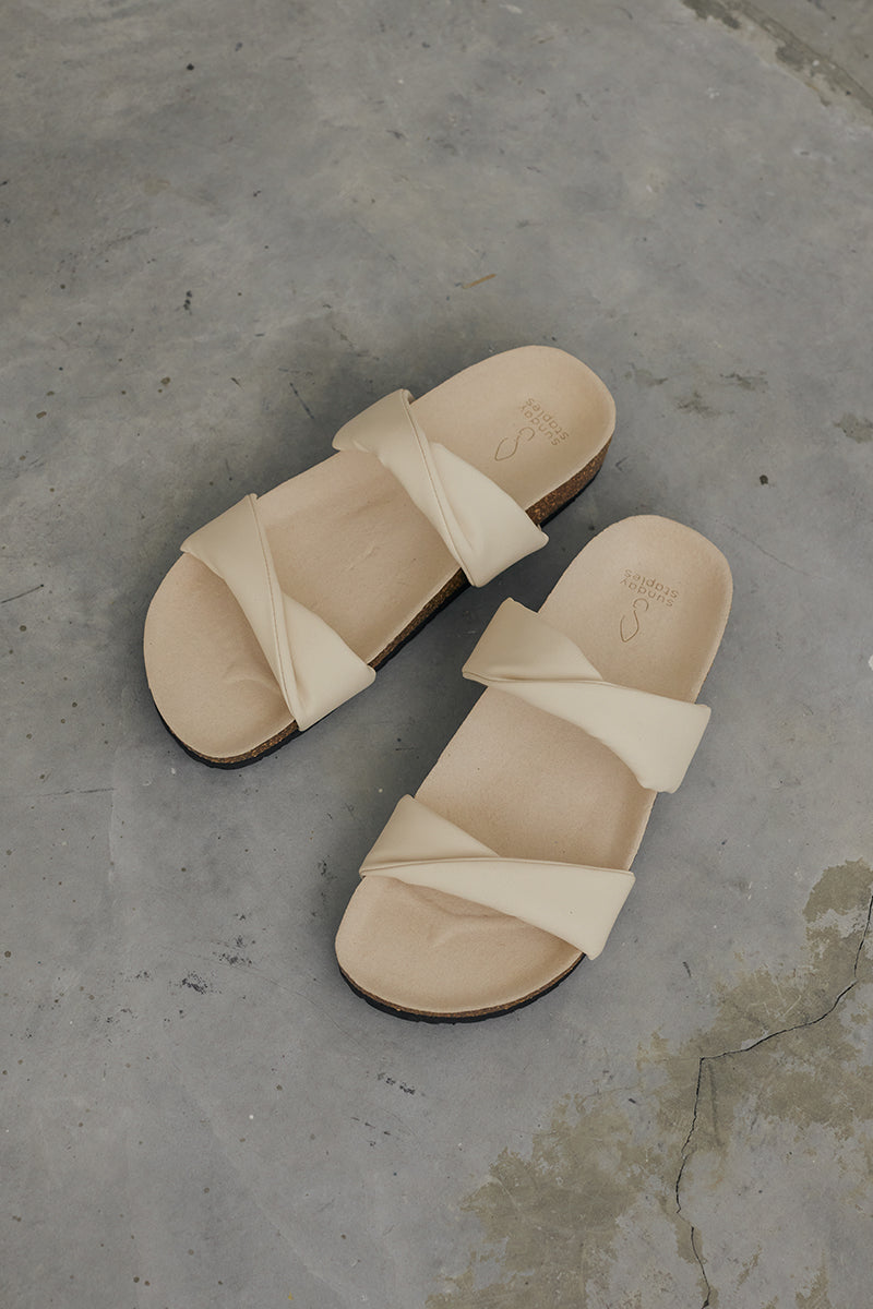 Orion Twist Chunky Sliders in Chalk