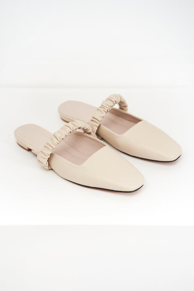 Peony Ruched Mules in Cream