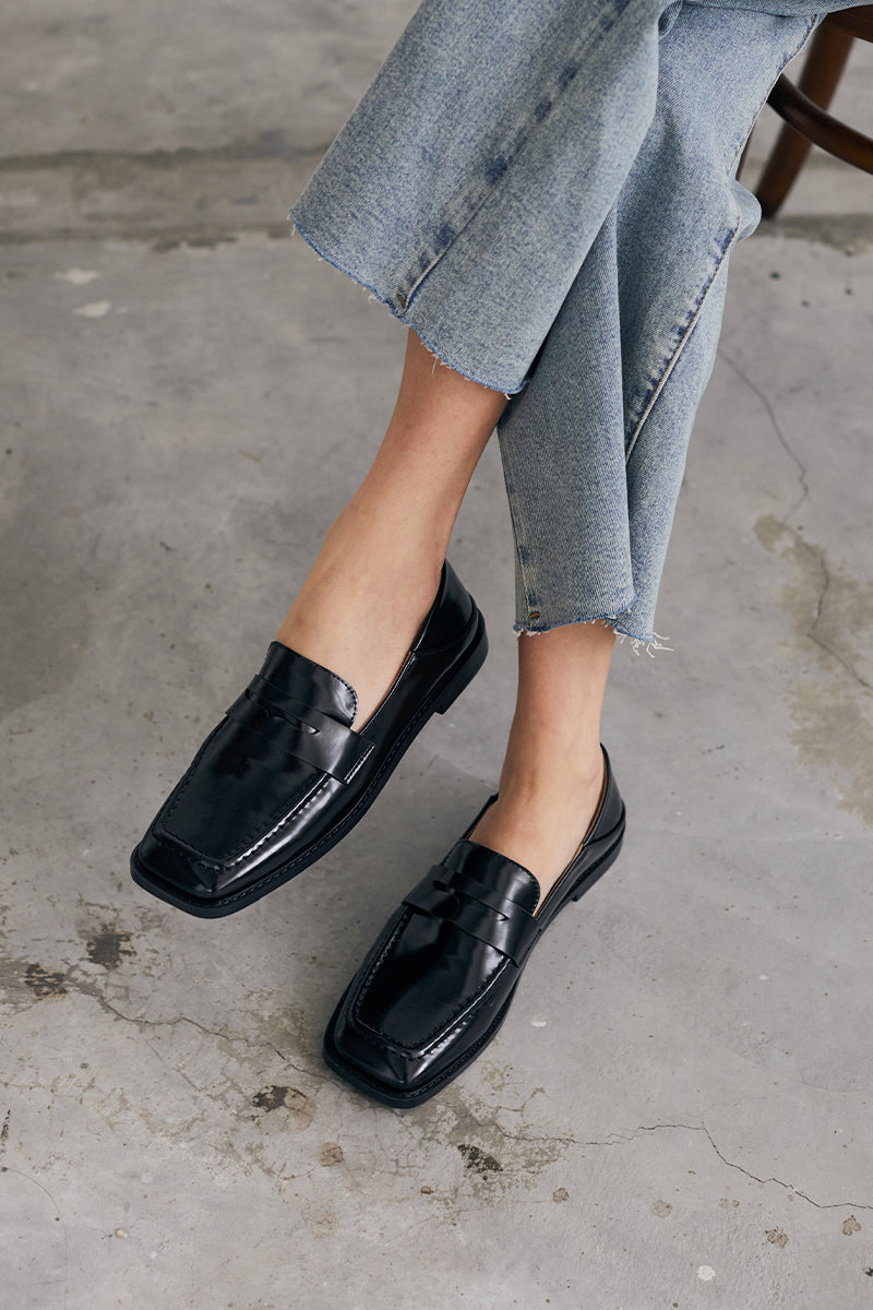 Perth Penny Loafers in Glazed Black