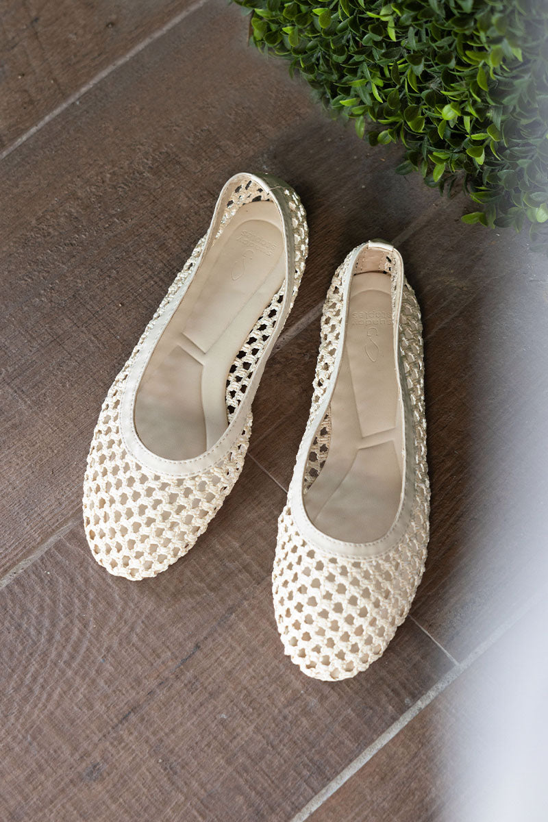 Rinko Woven Flats in Cream