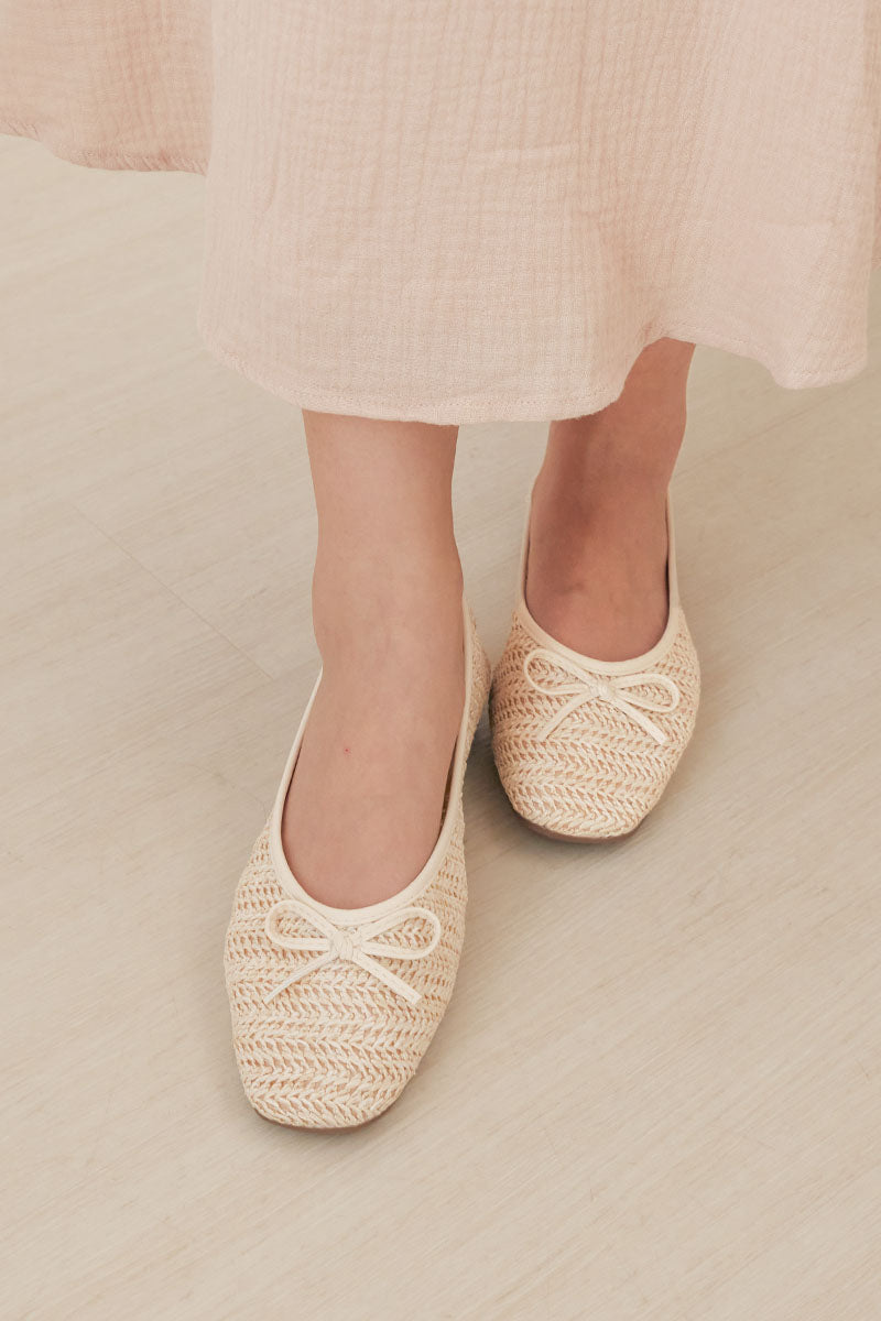 Robyn Weaved Flats in Cream