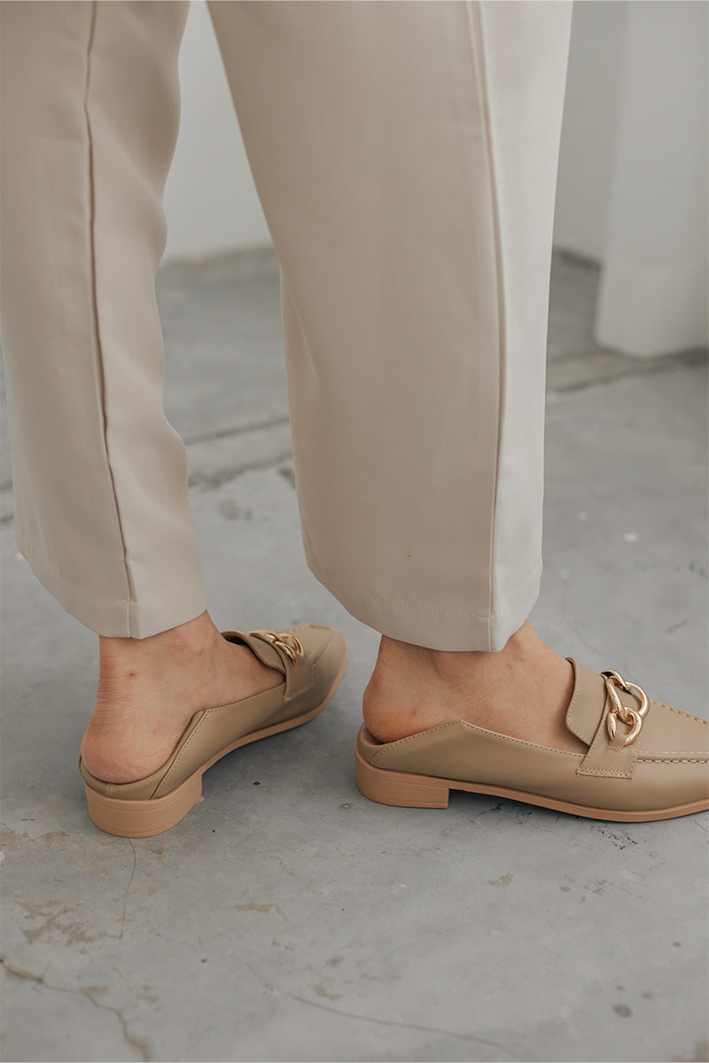 Rowan Chain loafers in Taupe