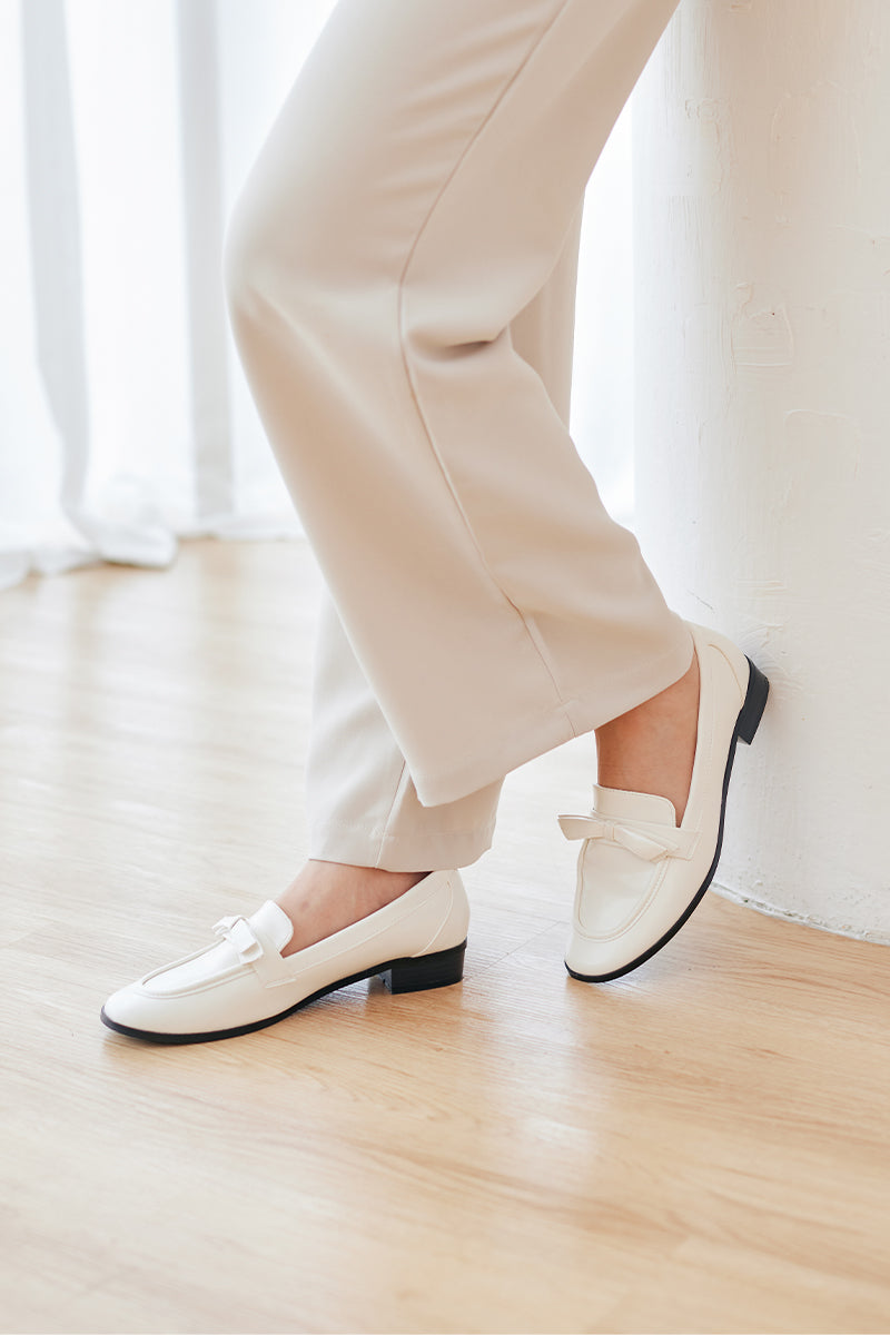 Sawyer Ribbon Loafers in White