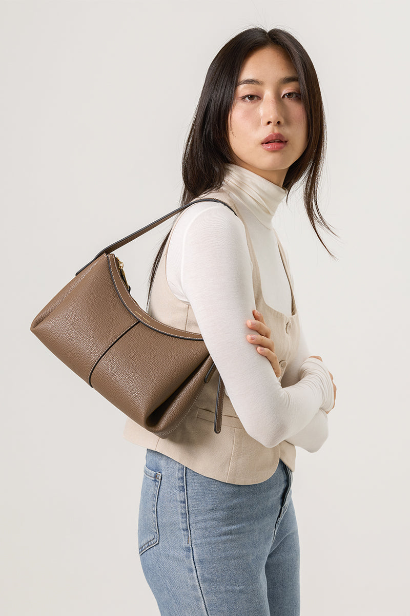 Sienna Shoulder Bag in Pebble