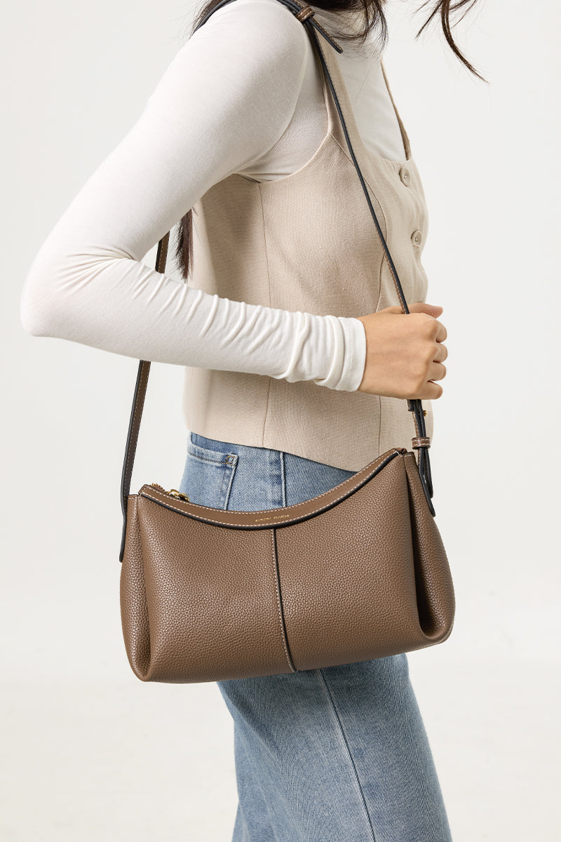 Sienna Shoulder Bag in Pebble