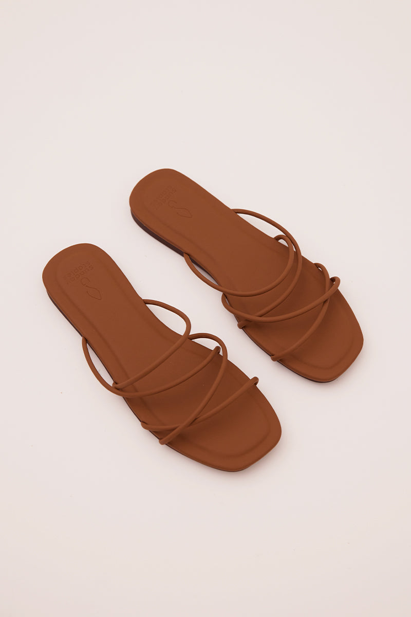 Simba Criss-cross Strappy Sliders in Camel