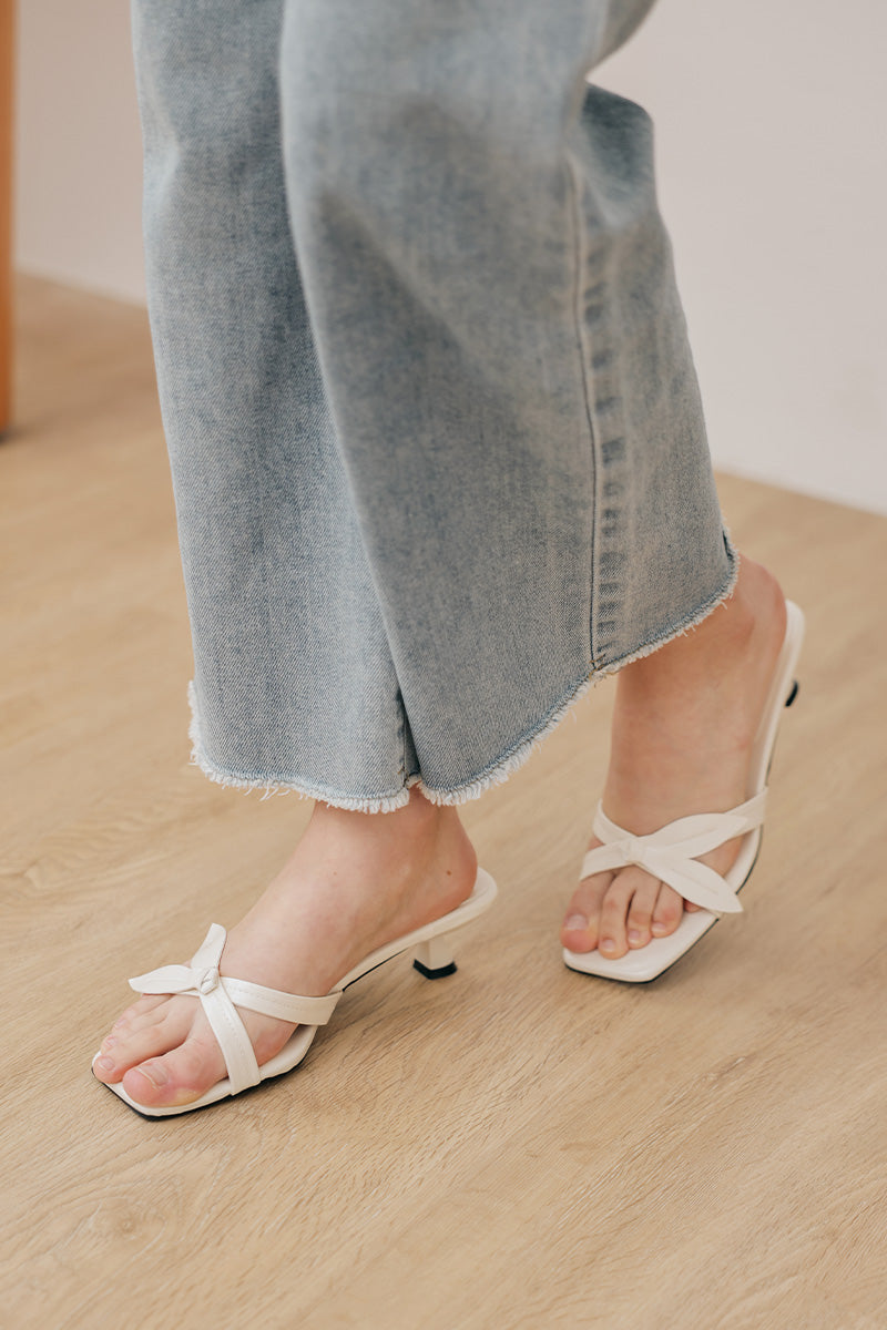 Soleia Flower Knot Kitten Heels in Cream