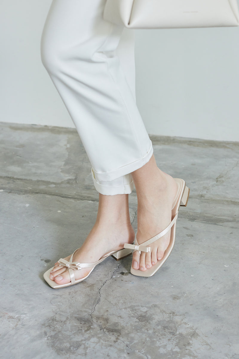 Sooya Ribbon Heels in Cream