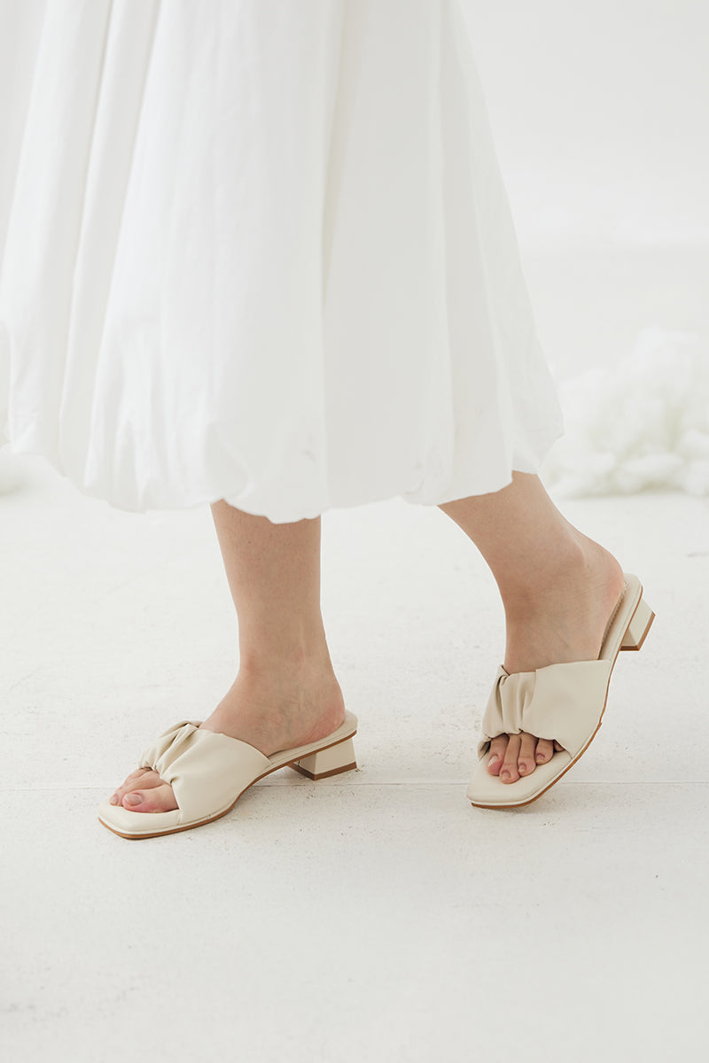 Willette Cloud Heels in Cream