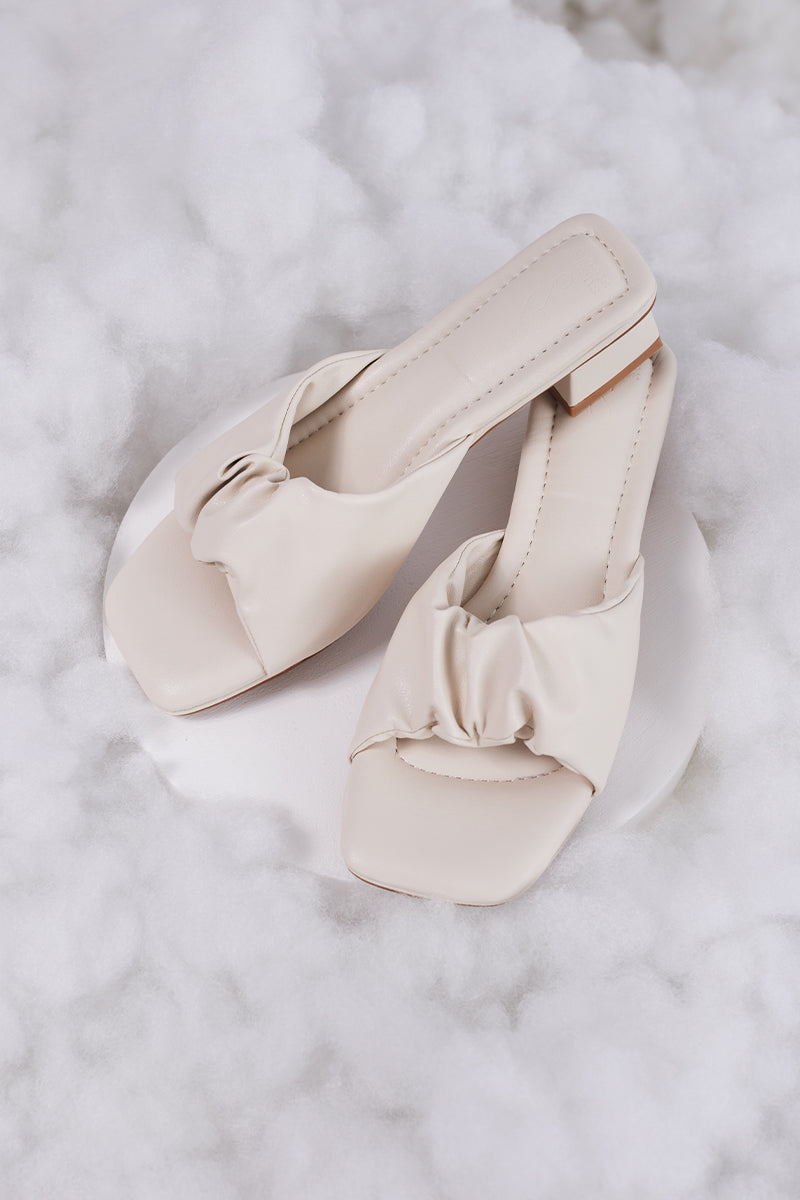 Willette Cloud Heels in Warm Cream