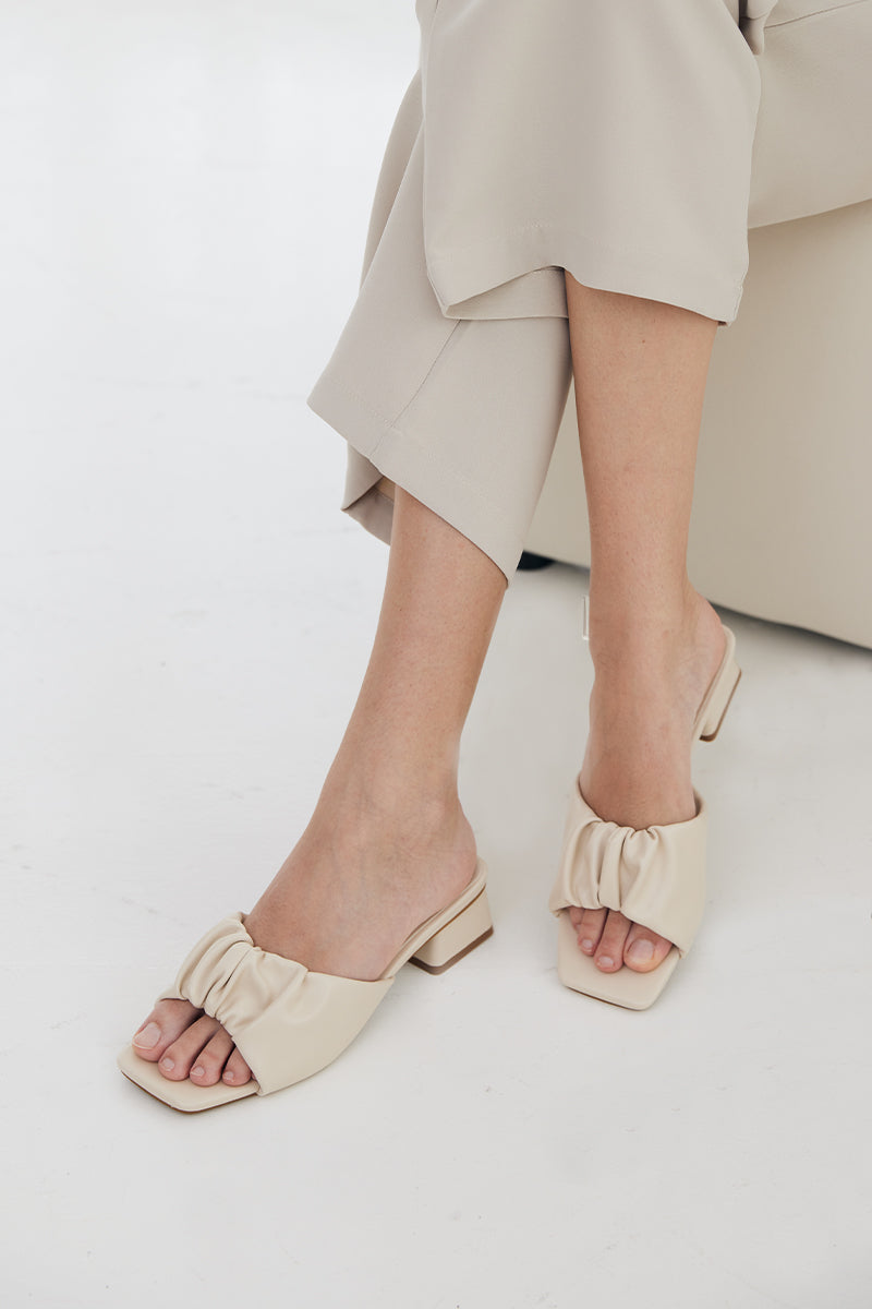 Willow Heels in Warm Cream