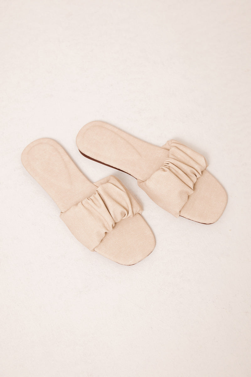 Willow Sliders in Waterproof Linen