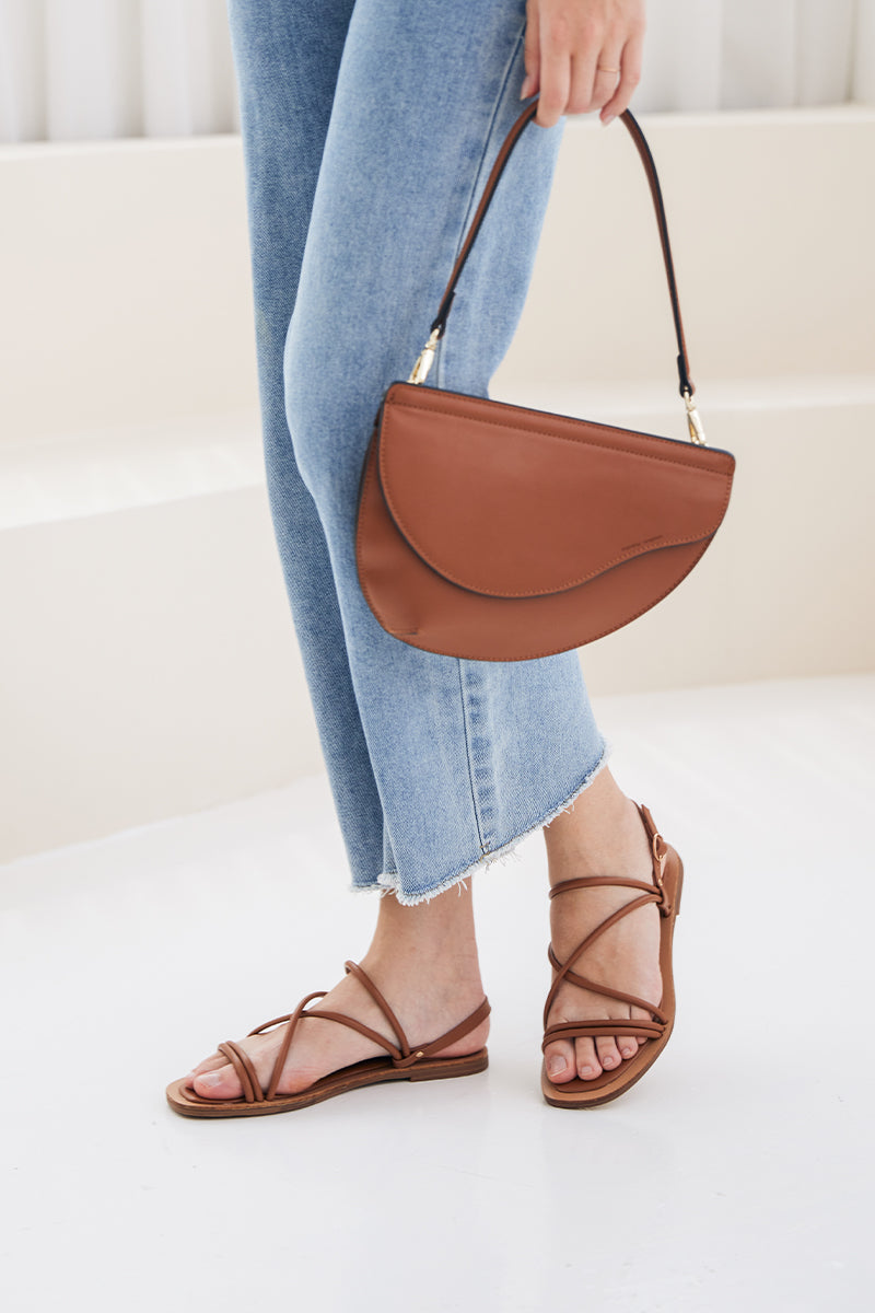 Yerin Strappy Sandals in Pecan