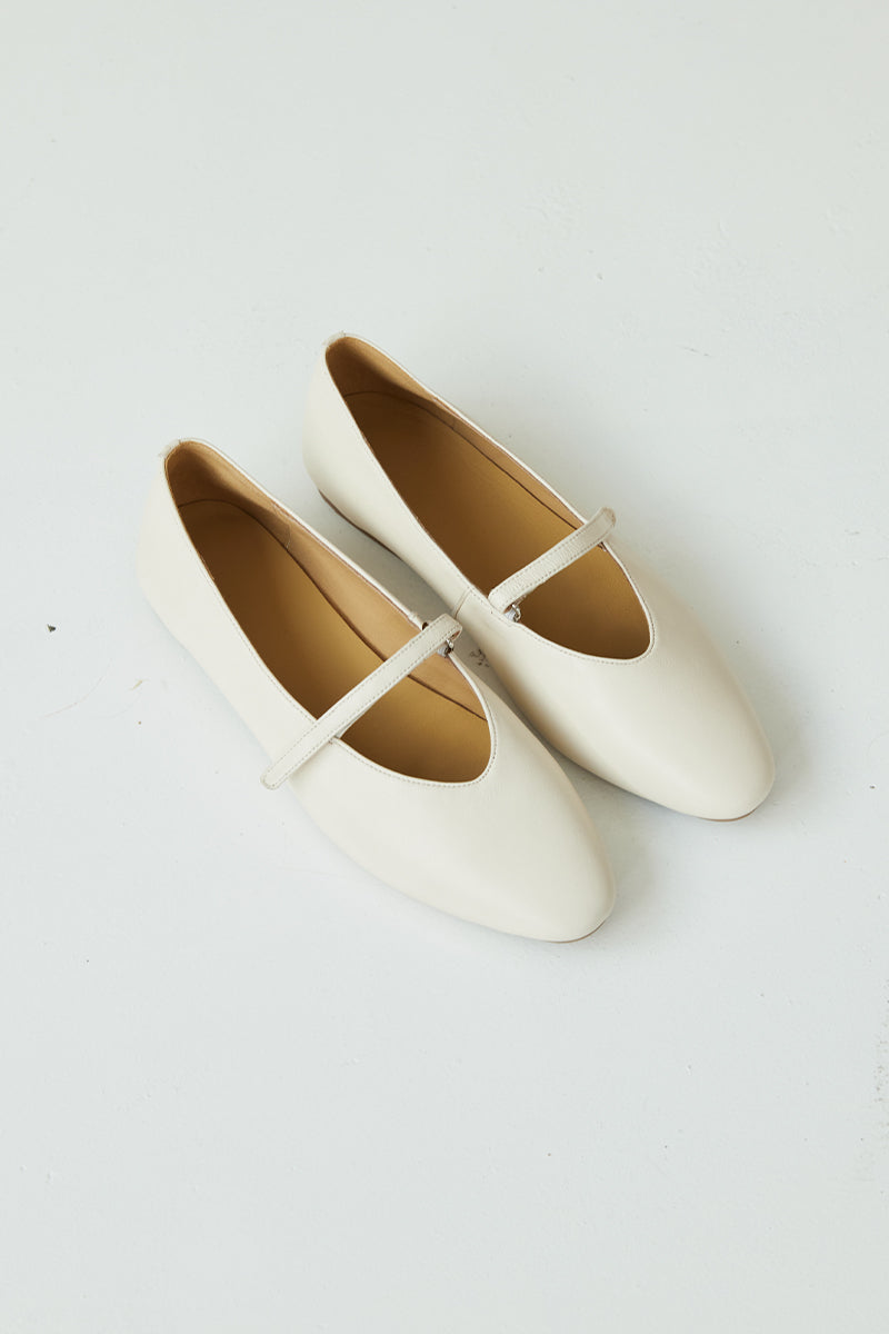 Allegro Calf Leather Maryjane Flats in Cream